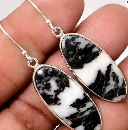 Oval Cut Black & White Earings